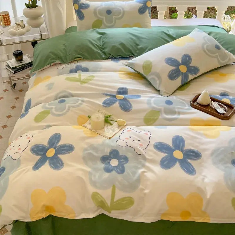 Kawaii bear floral bedding set with duvet cover and pillowcases in blue and yellow flowers on white