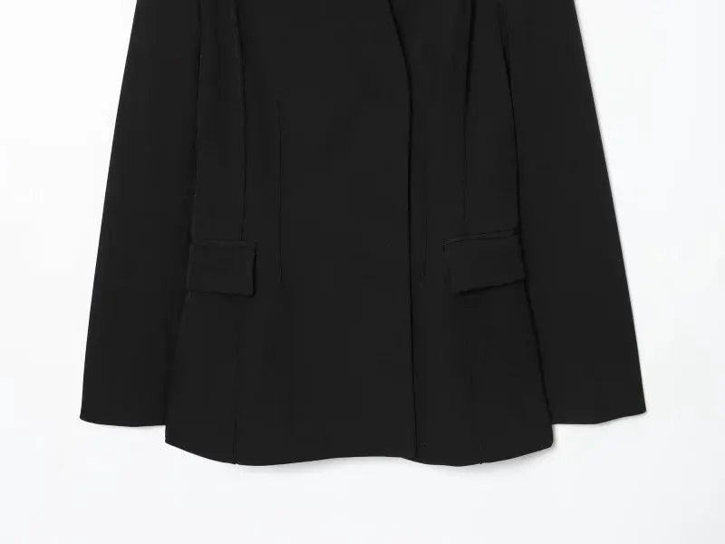 Simples Market ETJ 2025 women's slim black suit jacket with flap pockets