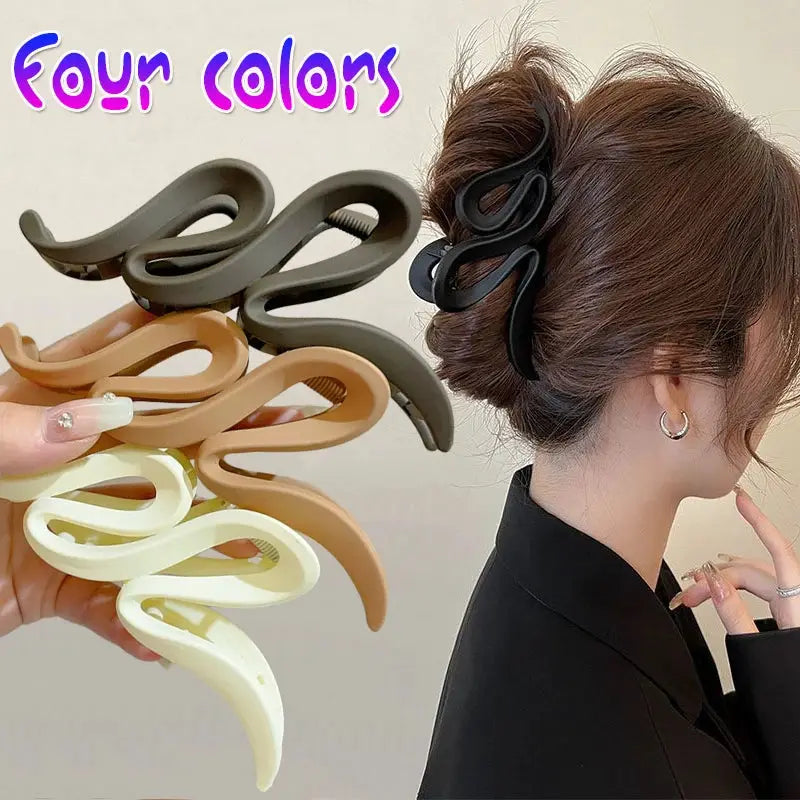 LuminaHair Matte Wave 13cm Acrylic Hair Claw Clip Durable Hold For Women And Girls In Four Colors