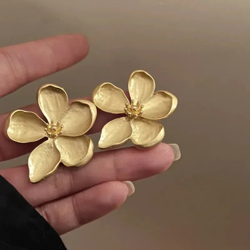 Gold Color Matte Texture Metal Flower Retro Earrings for Women and Girls Party Jewelry Gifts 2024