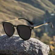 Julyrays Cat Eye Sunglasses For Women Metal Frame UV400 Protection Rivet Style Designer Eyewear