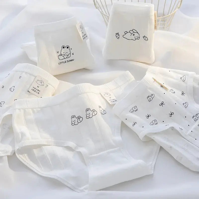SP&CITY women's white cotton seamless panties with rabbit print, breathable set of 5