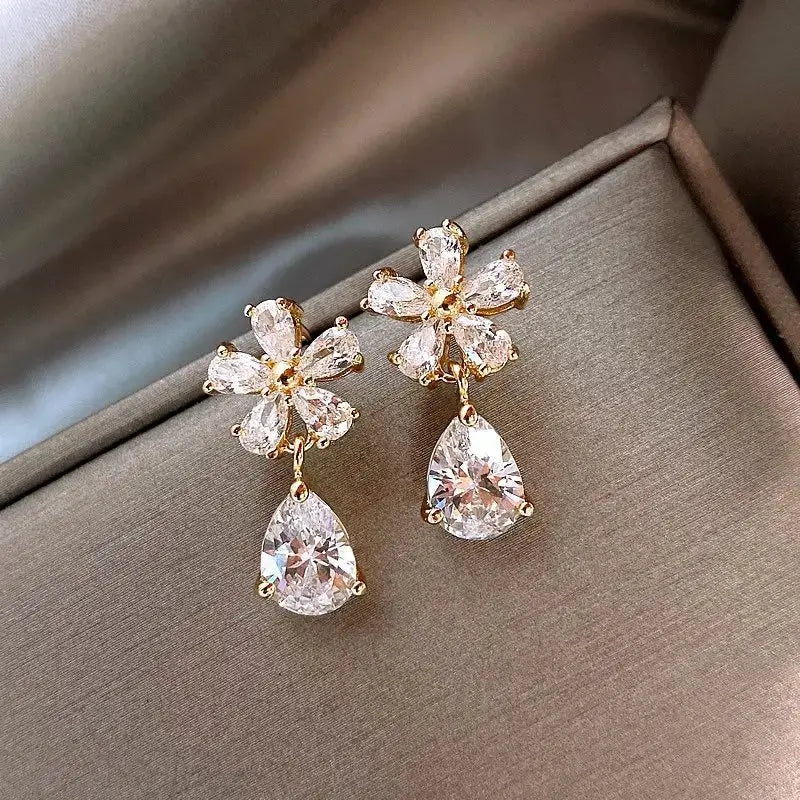 Exquisite Leaves Crystal Flower Stud Earrings For Women AAA Zircon Rose Butterfly Tassel Bridal Wedding Party Jewelry