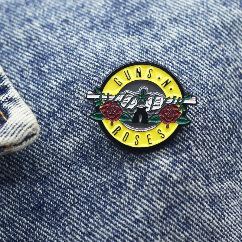 Guns N Roses English Letter Brooch Rock Band Music Jewelry Badge Trendy Versatile Clothing Bag Accessory