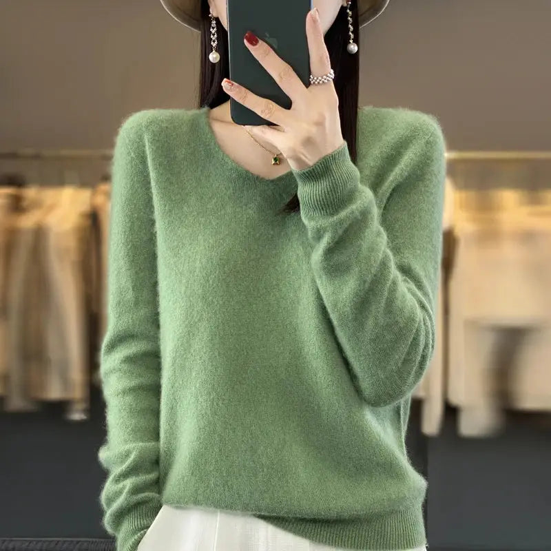 Women's Merino Wool V Neck Pullover Sweater Loose Fit for Autumn and Winter Comfort