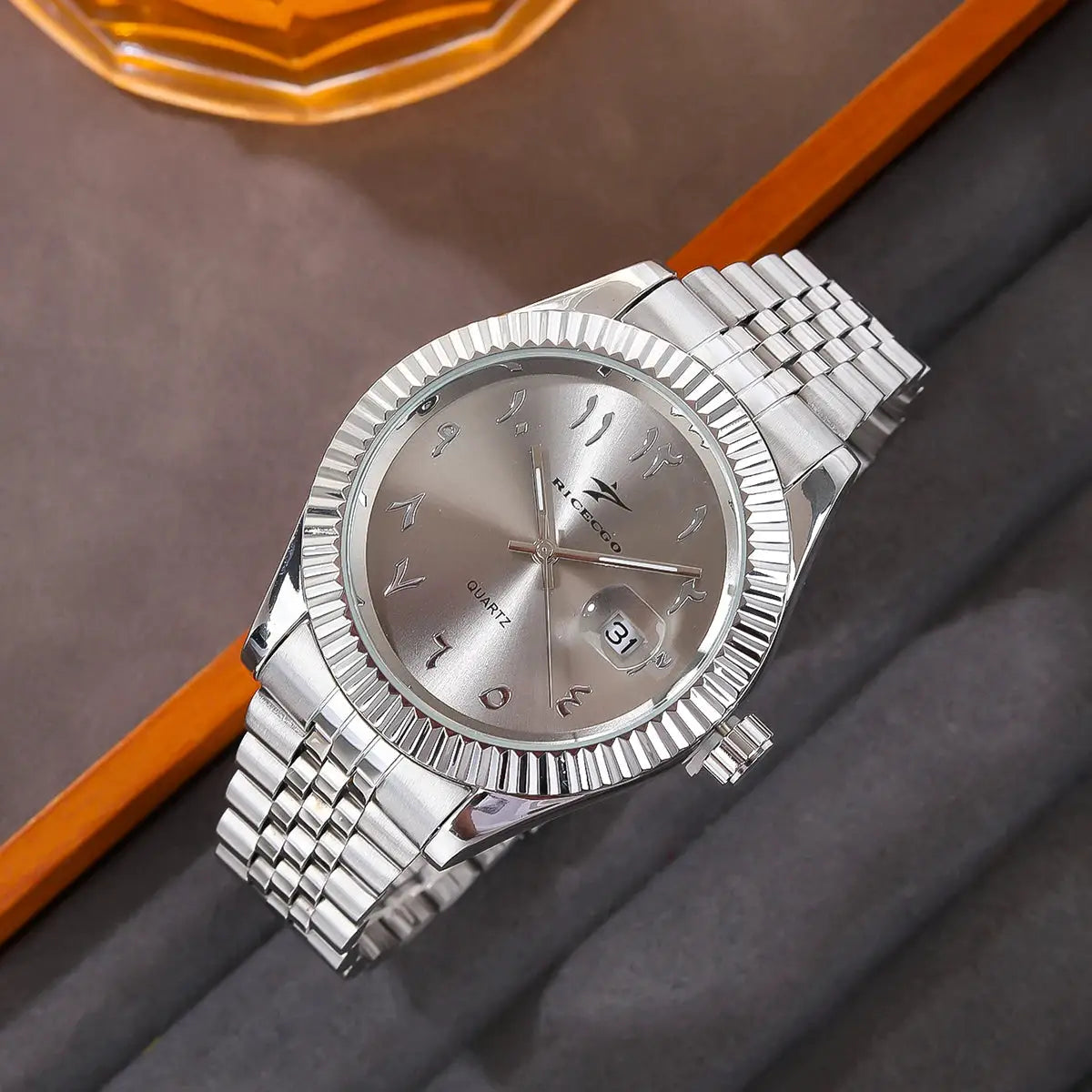 Mens Luxury Stainless Steel Quartz Wristwatch With Date Display For Classic Business And Casual Styles