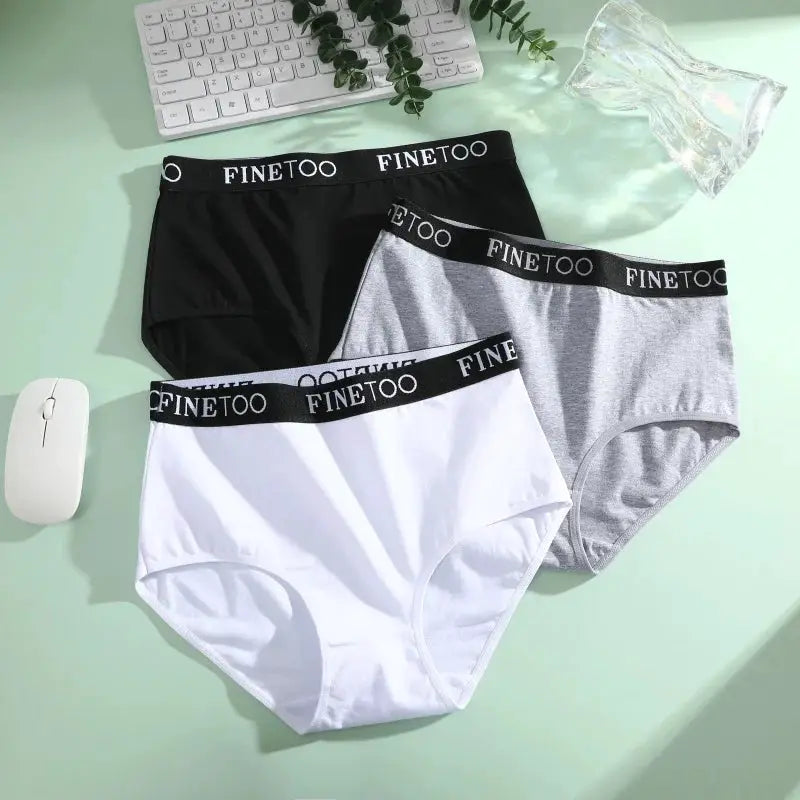 Finetoo 6-pack seamless cotton briefs for women, breathable low-rise underwear in white, gray, and black