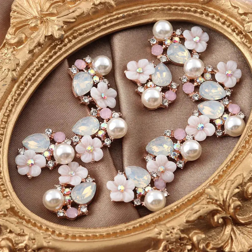Ten Piece Exquisite Garment Buckle Flower Rhinestone Pearl Buttons for DIY Craft Sewing Accessories Apparel Decoration