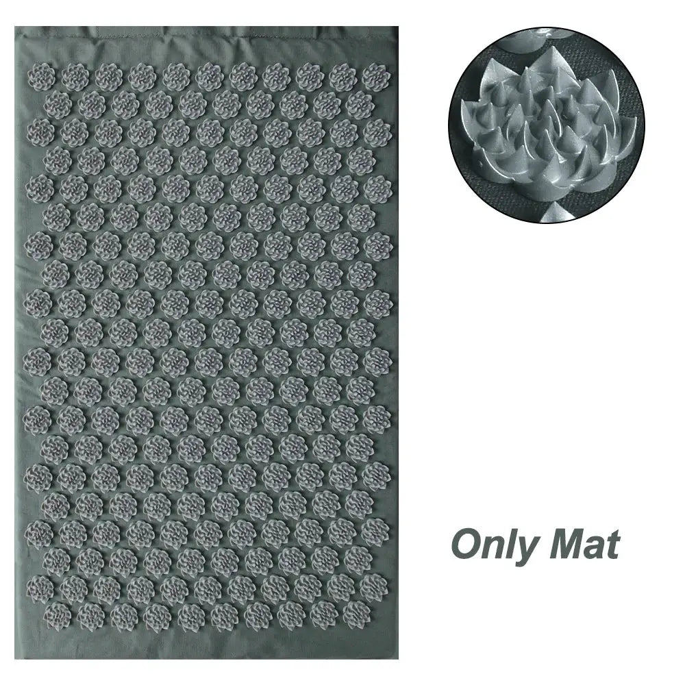 Simples Market Kuznetsov's acupressure mat with flower-shaped spikes on a green-gray surface