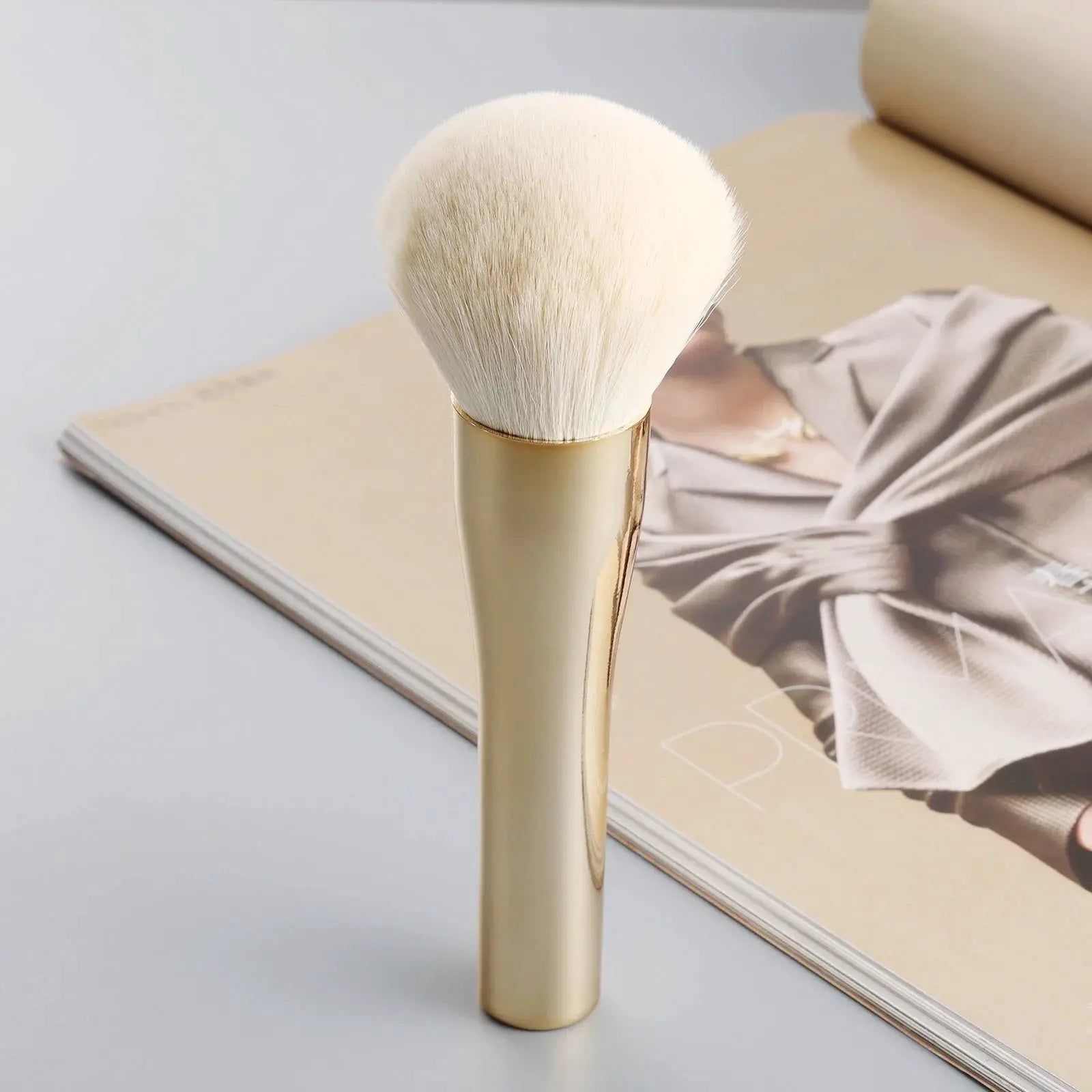 NovaBeauty Large Powder Brush For Flawless Even Coverage Professional Makeup Tool