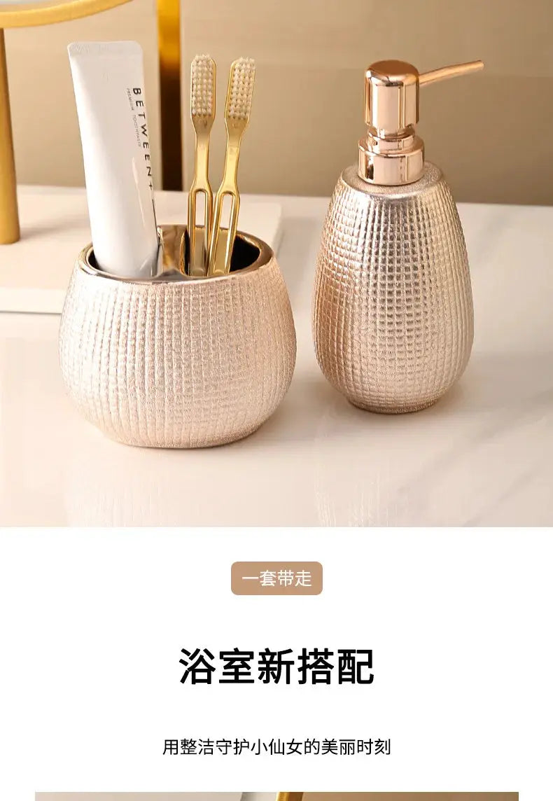 Rose gold ceramic bathroom accessories set with toothbrush holder and soap dispenser (2 toothbrushes included).