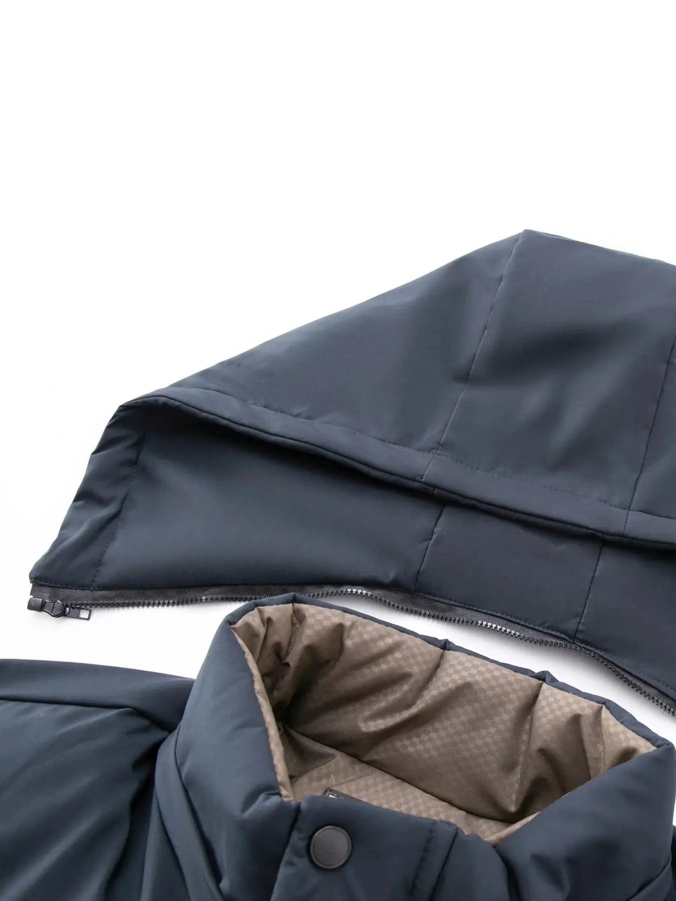 Men's navy cotton jacket with front zipper and brown checkered lining