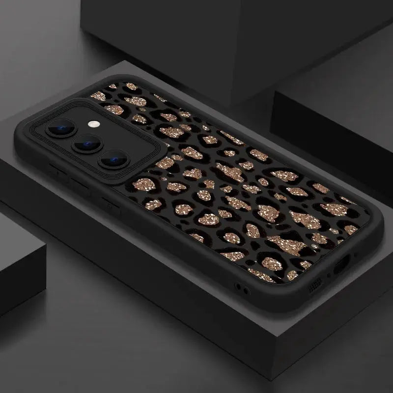 Simples Market brown leopard print TPU phone case for Samsung Galaxy smartphones, leopard pattern with black edge