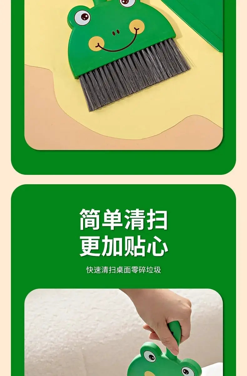 Mini cartoon frog desk broom and mini shovel tool by Simples Market, green with black bristles