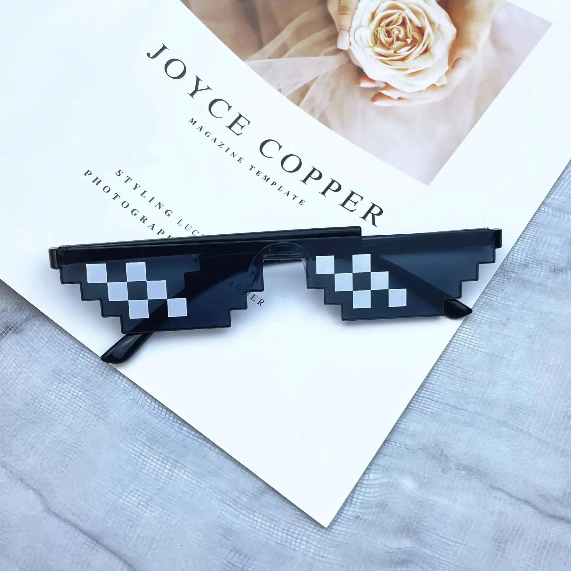 Mosaic Pixelated Sunglasses Unisex Party Vintage Eyewear For Men Women Cool Funny Shades