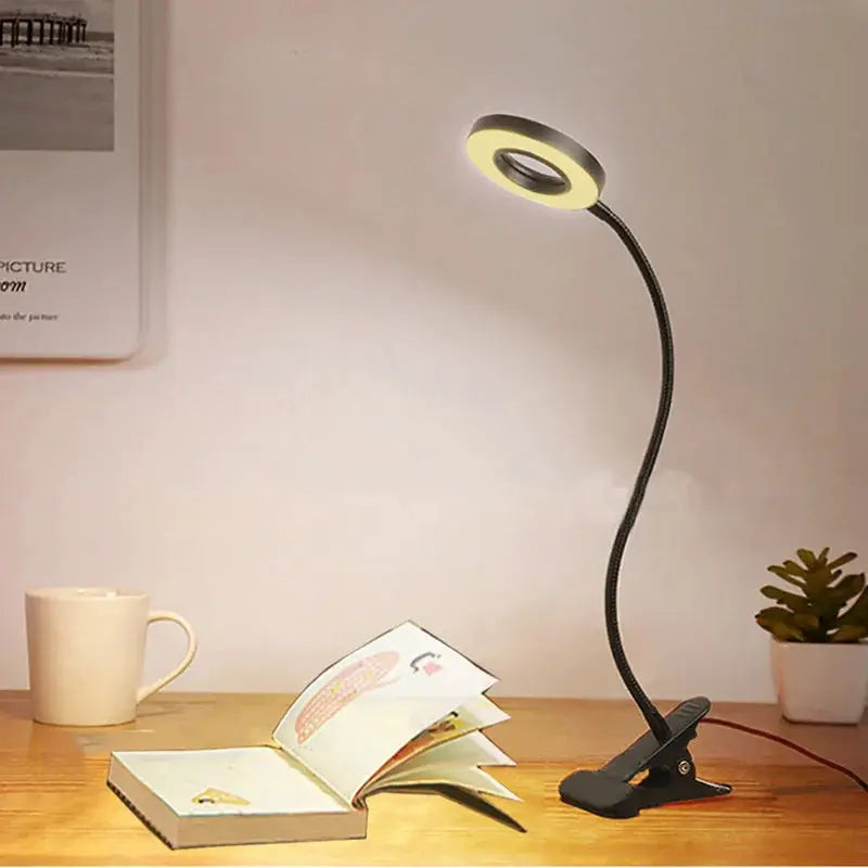 Simples Market LED ring clamp lamp with 360° rotatable gooseneck, USB power, 3-level color temperature for desk reading