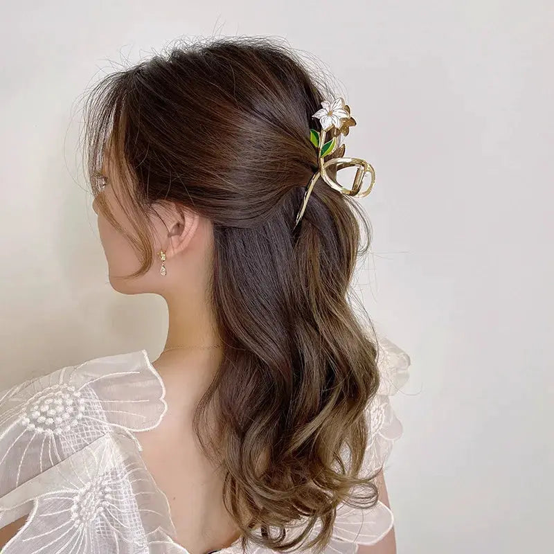 Glamora Metal Hair Claw With Gold Flower Design For Secure Ponytails And Elegant Updos