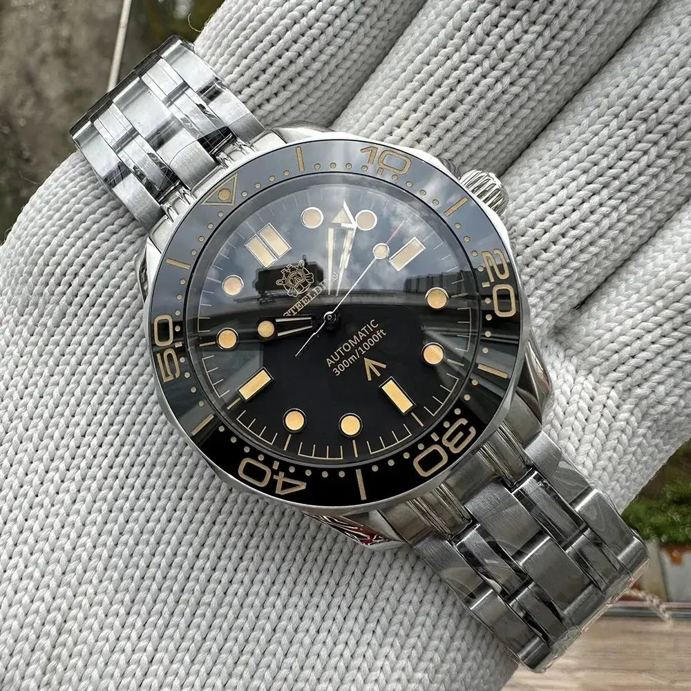 STEELDIVE SD1957 dive watch with 42mm steel case and black ceramic bezel