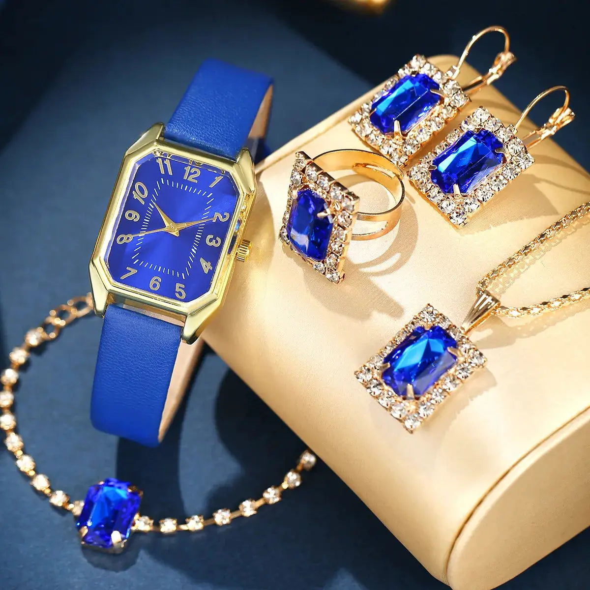 LuxeCharm Square Women Watches Set Leather Strap Quartz Timepieces Five Piece Jewelry Gift Set
