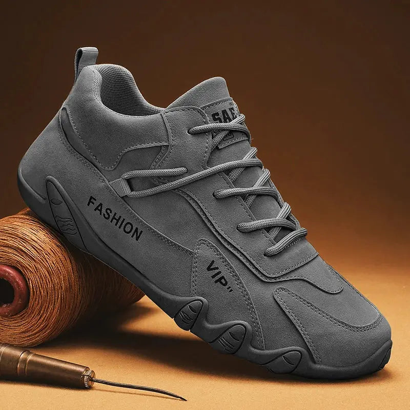 Mens Outdoor Sports Hiking Shoes Four Seasons Anti Slip Comfort Work Shoes Fashion Youth Casual Trendy Sneakers