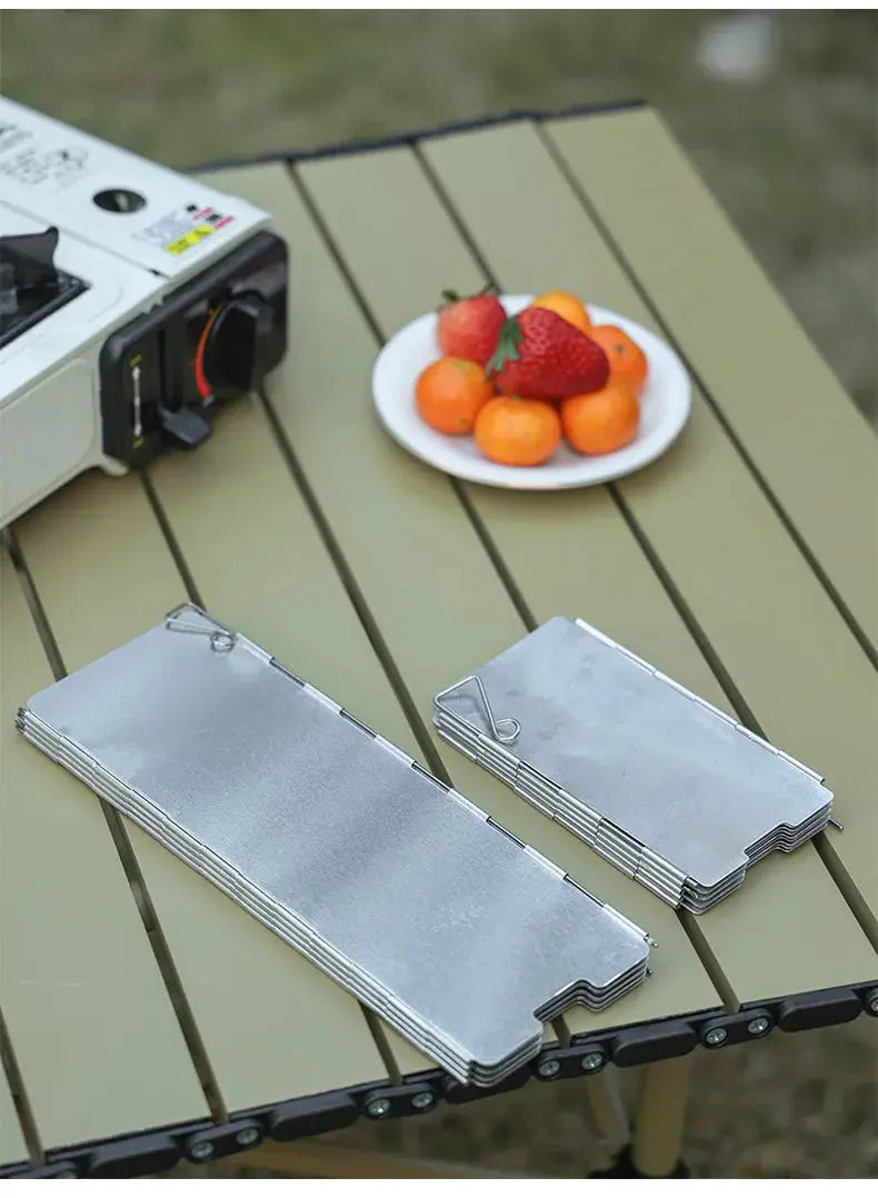 Simples Market aluminum wind shield plates for gas stove; two silver folding panels for camping cooking