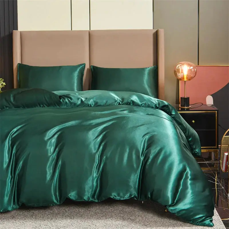 3-piece satin duvet cover set (queen) in emerald green with matching pillowcases, Simples Market