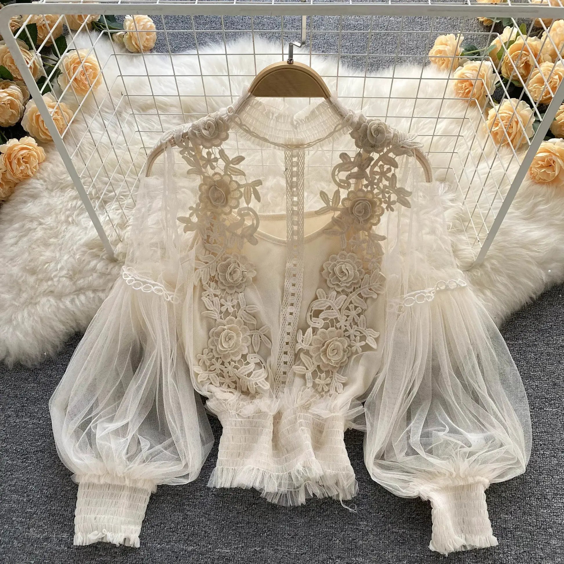 Ivory lace puff long-sleeve blouse with floral embroidery and sheer tulle, Simples Market