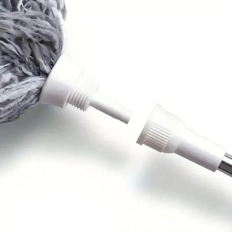 Simples Market 2.8M extendable curved chicken-feather duster with gray microfiber head and white connectors