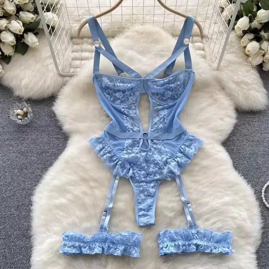 LuxeLace Seductive Lace Garters Set With Underwire Bra And Thongs For Women Intimates Flattering Fit