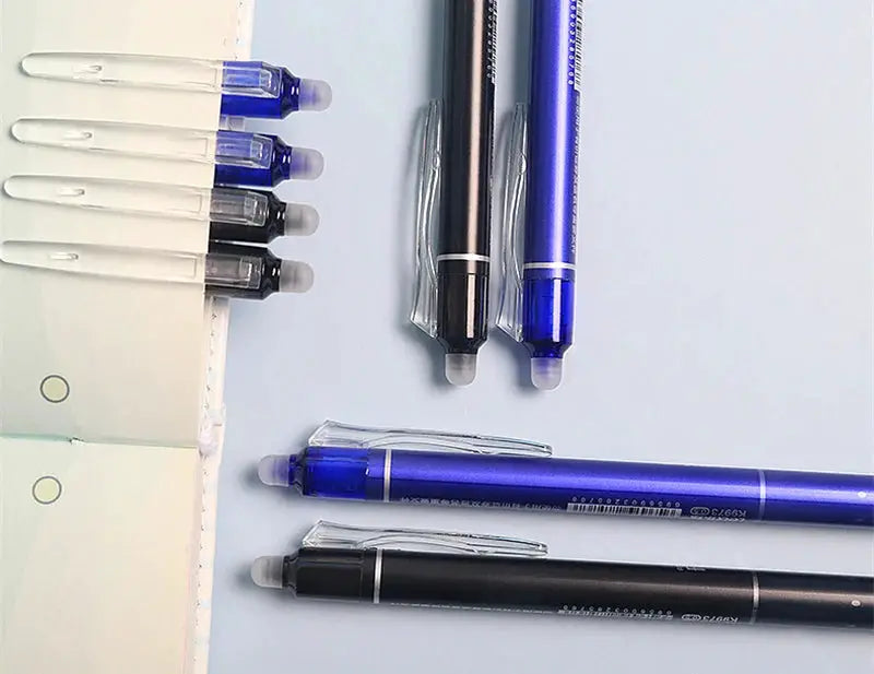 Simples Market 0.5mm retractable erasable gel pen set with blue and black ink and built-in erasers