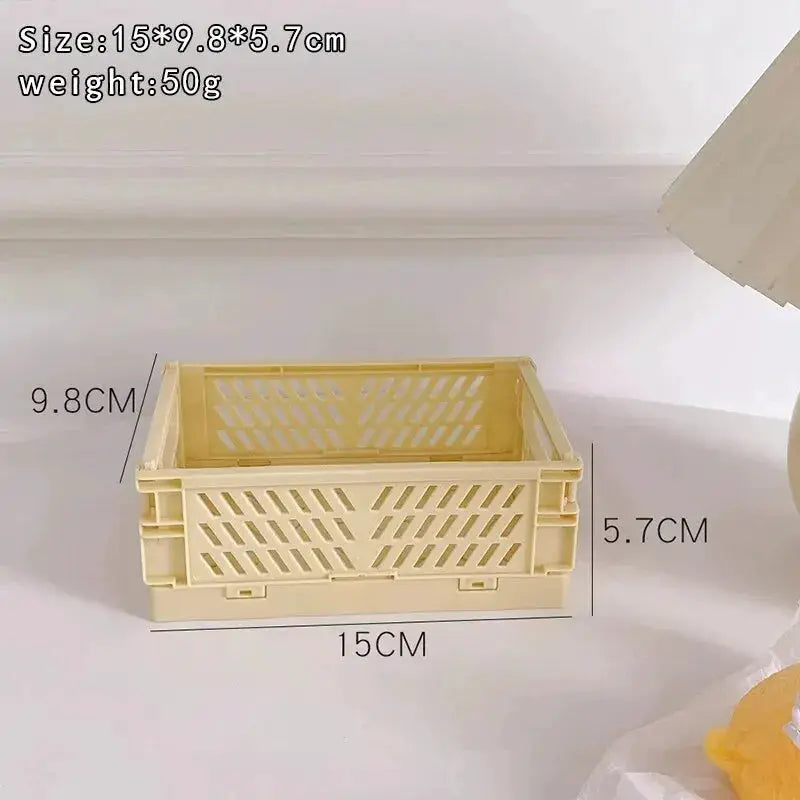 Plastic storage basket organizer, beige desktop basket with lattice sides, 15x9.8x5.7 cm.