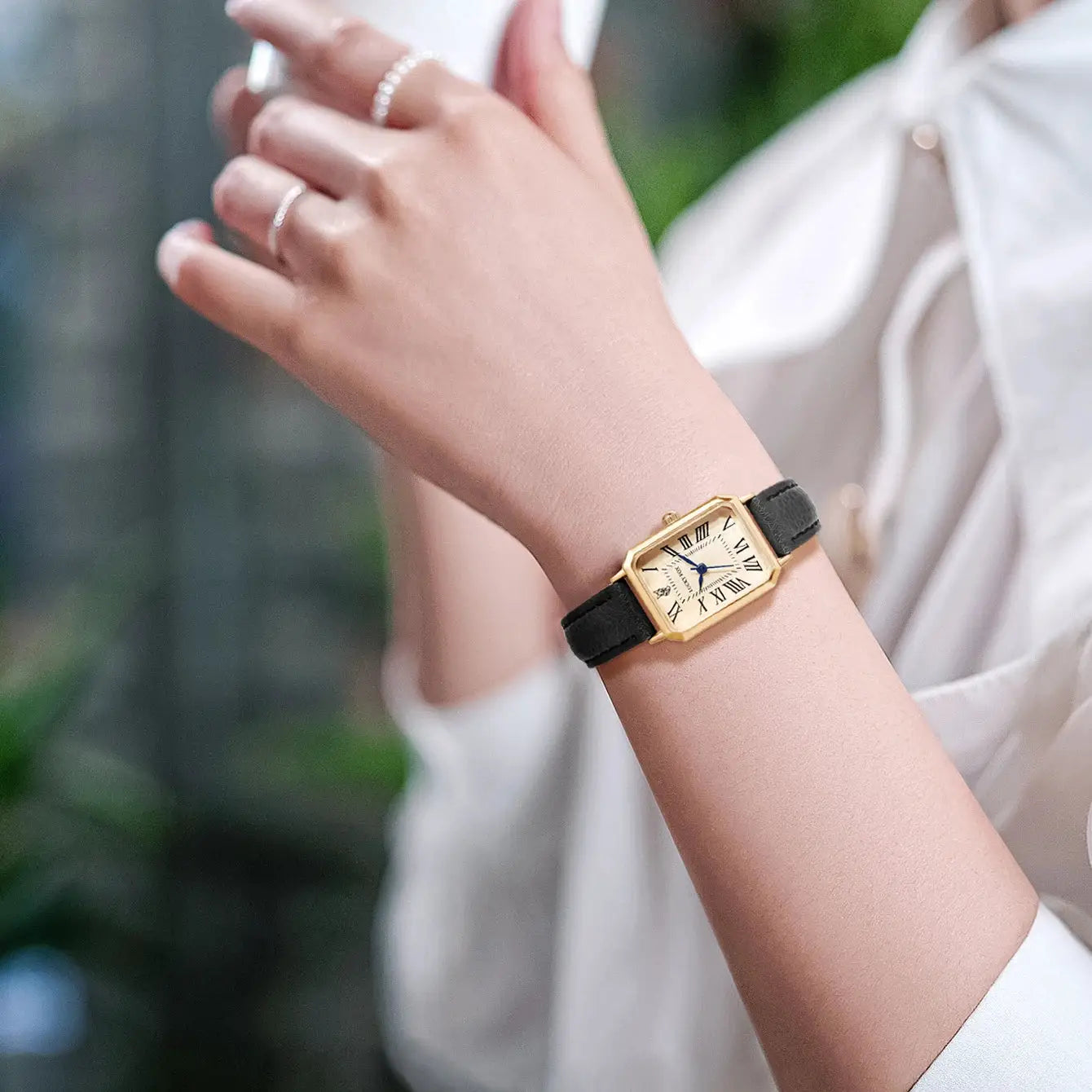 Retro Digital Dial Square Leather Strap Quartz Wristwatch For Women Casual Elegant Gift Timepiece