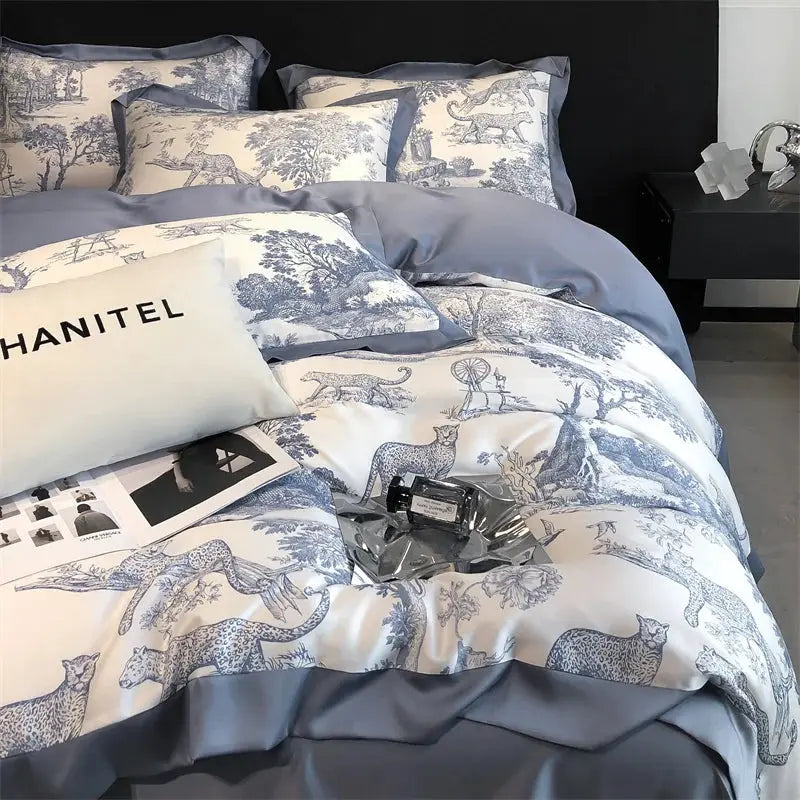 Duvet cover set in eucalyptus Lyocell with blue leopard forest print; sheets and pillowcases included — Hanitel, Simples Market