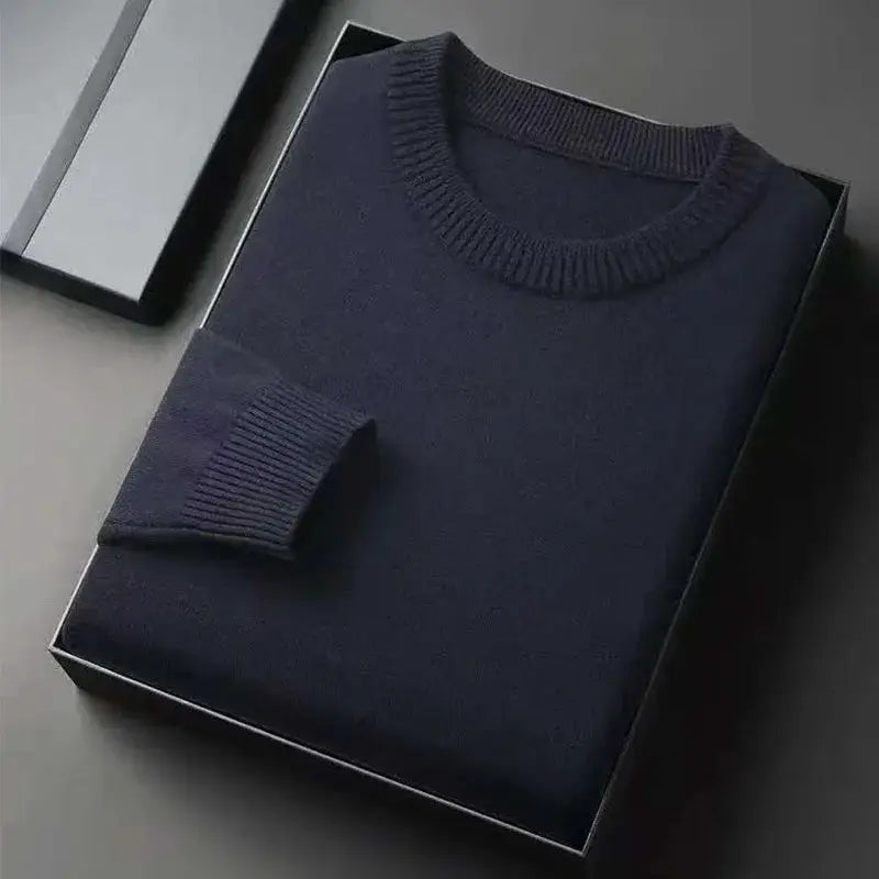Men's navy crewneck knit pullover sweater, lightweight solid-color long sleeve