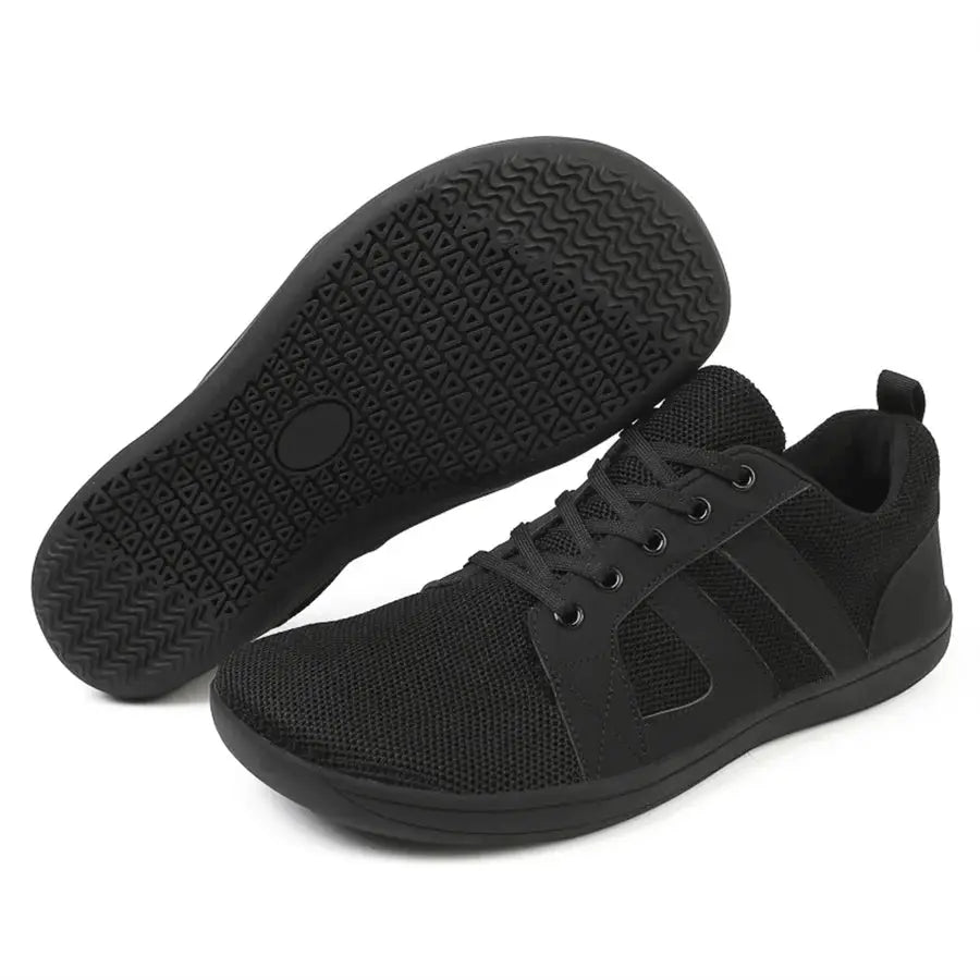 Simples Market wide-toed casual sport shoes with black mesh upper and black sole