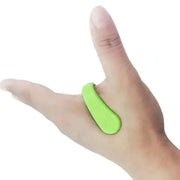 Mini Hukou finger joint massage clip, bright green, for acupressure and improved blood circulation