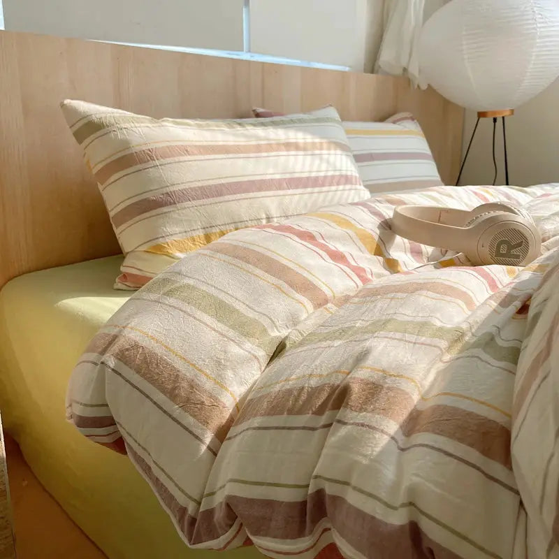 Bedding set by Simples Market: 100% cotton striped duvet cover and pillowcases in pastel tones