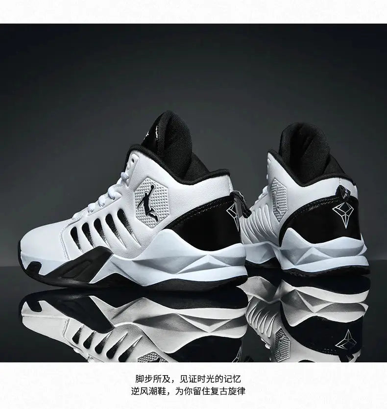 Pair of men's sneakers by Simples Market, white and black, breathable high-top trainer