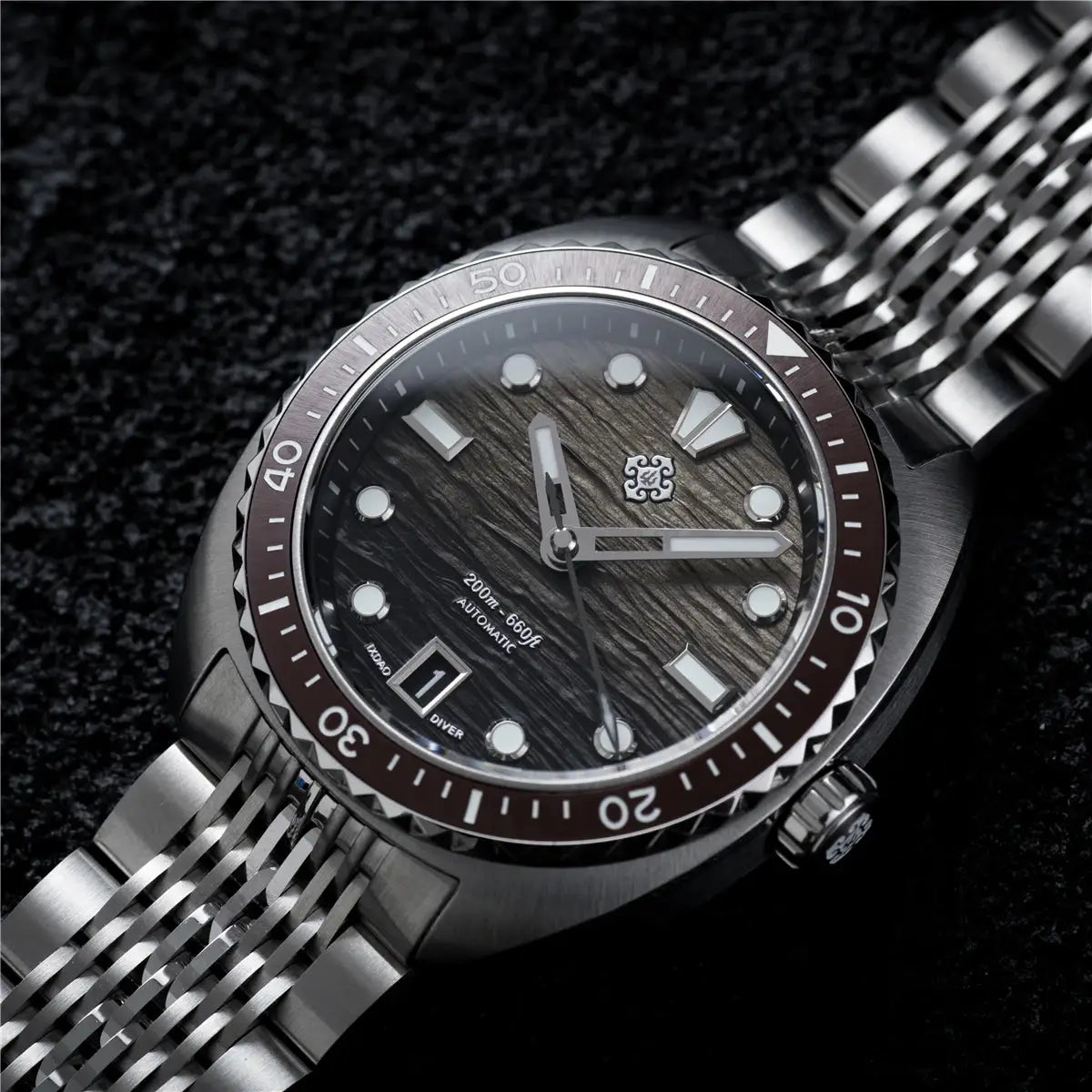 IXDAO IPOSE 2026 men's automatic diving watch with Poseidon pattern dial, stainless steel case and bracelet