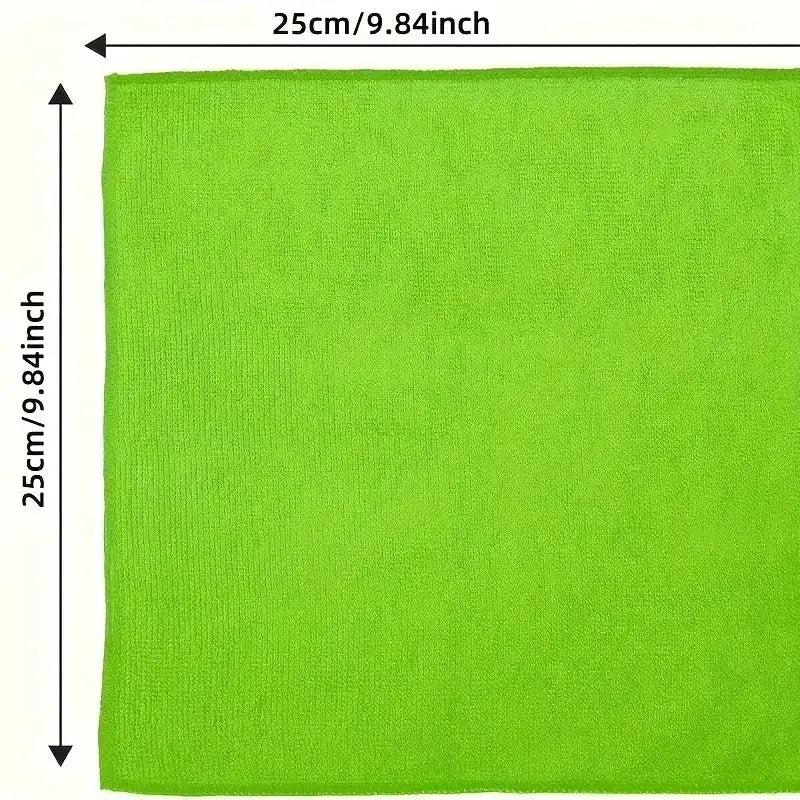 Green microfiber cleaning cloth, 25x25 cm square for kitchen and bathroom use