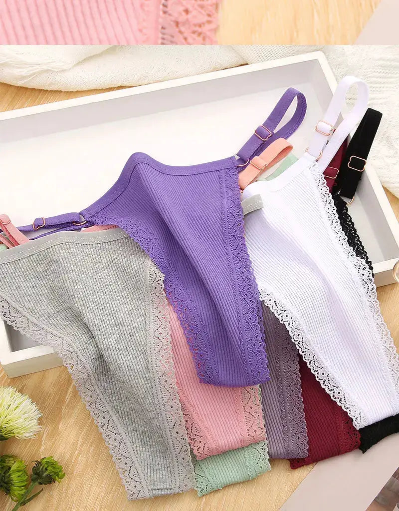 FINETOO 5-piece cotton panty set with lace trim in pastel colors; adjustable waistband, Simples Market.