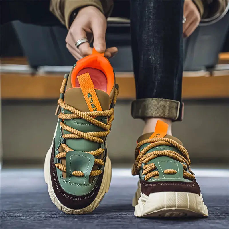 Simples Market men's casual sneakers; green/olive low-top skate shoes with orange pull tabs and rope laces