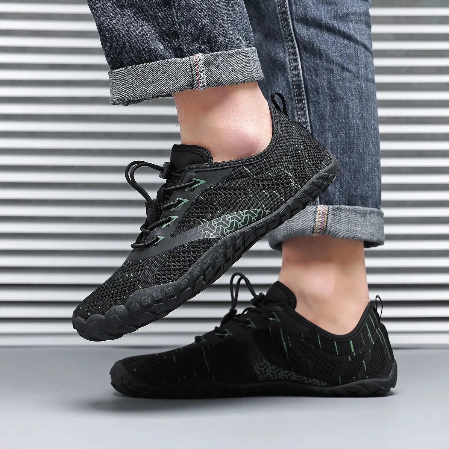 Trail running shoes Simples Market, minimalist barefoot design, black mesh upper, wide width, pair shown