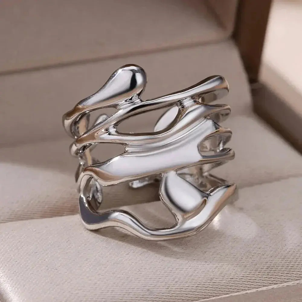 Hollowed Out 2025 Electroplated Gold Wide Ring Elegant Yet Simple Fashion Jewelry Gift For Loved Ones