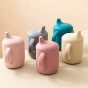 1Pcs Baby Feeding Silicone Cup for Infants and Toddlers Portable Learning Sip Cup Hand Shank Grip