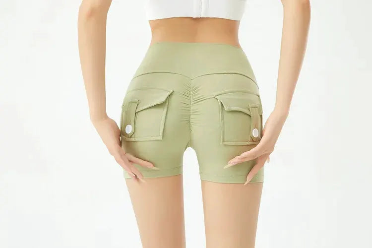 Simples Market women's olive green cargo yoga shorts with back pockets and ruched center seam