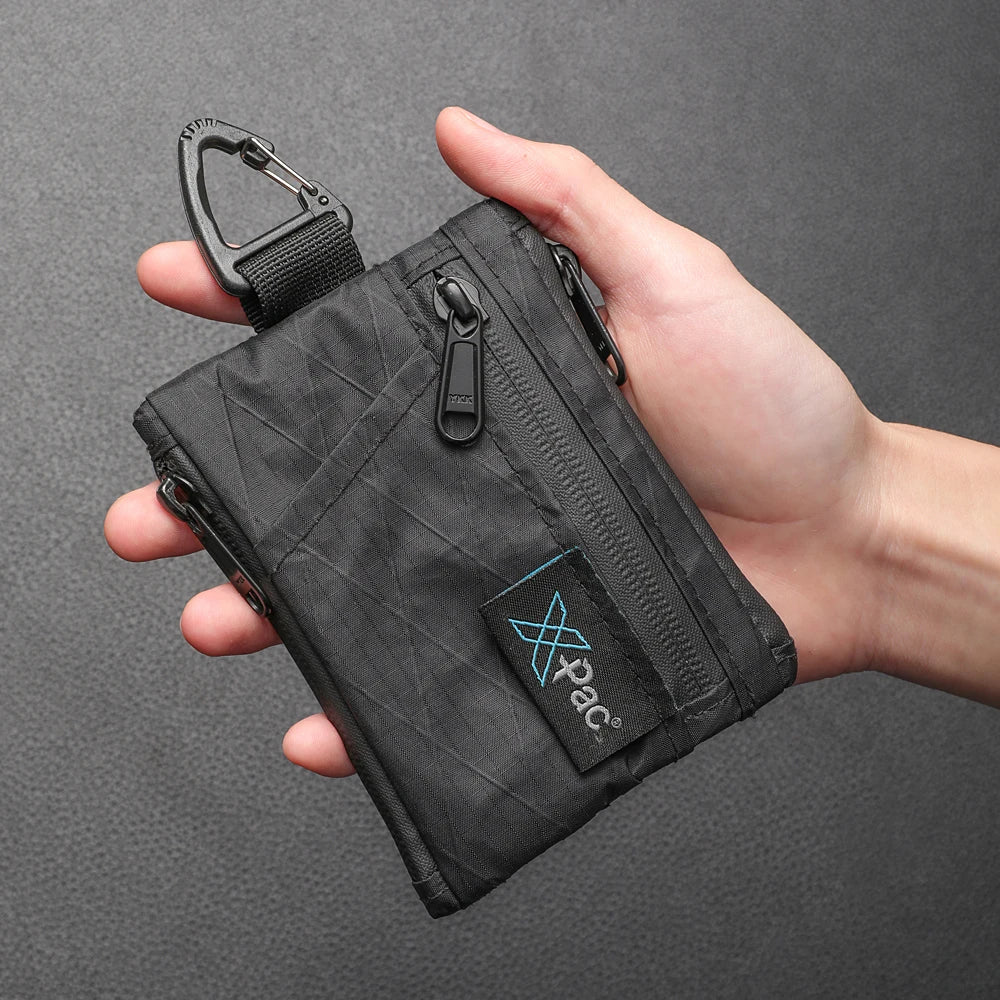 Simples Market EDC 5-pocket X-PAC wallet in black with YKK zipper and carabiner keychain