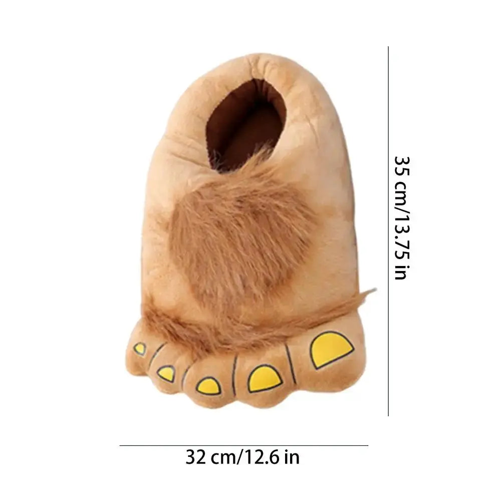 Simples Market foot slippers; beige fuzzy anti-slip big-toe indoor house shoe with yellow nail accents.