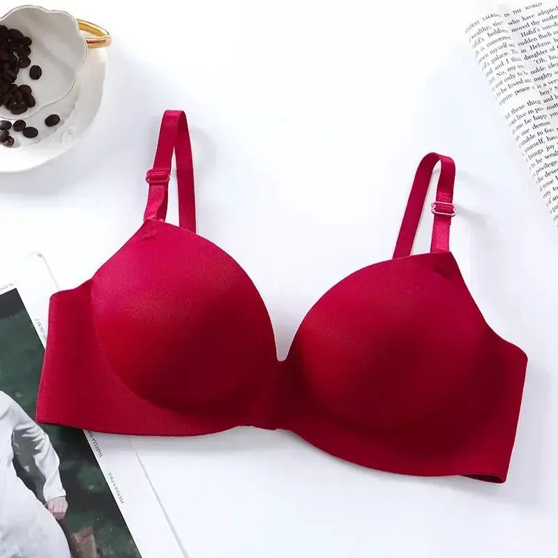 Women's red seamless wireless push-up bra by Simples Market, 3/4 cup bralette.