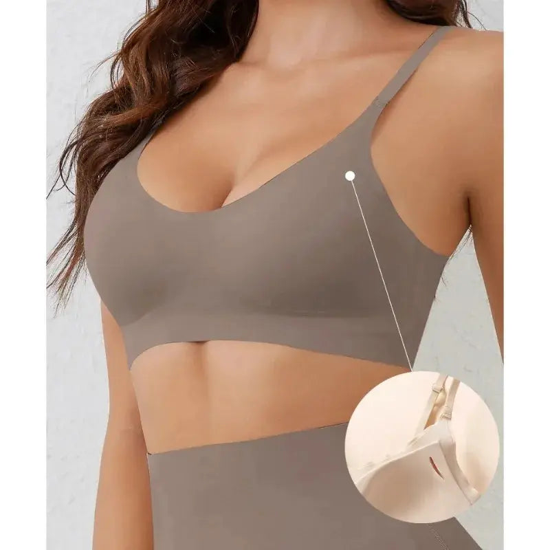 Seamless bra from Simples Market with soft support, taupe color, breathable, no-steel-ring design.